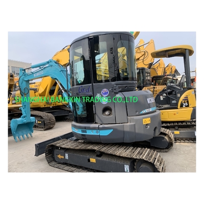 en bon état mini-excavatrice Kobelco SK55SR forte puissance et stabilité hydraulique