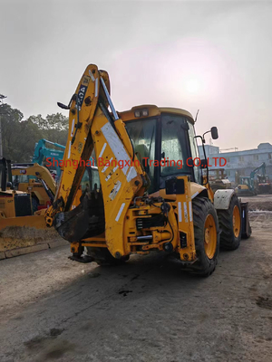 4 tonnes de poids de fonctionnement Utilisé JCB 4CX chargeur de remorqueuse chargeur de creusement machine d'occasion