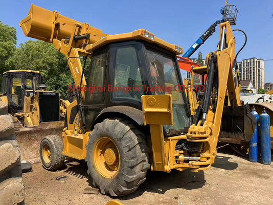 Chargeuse à remorqueuse multifonctionnelle CAT420Fh avec toutes les fonctions en bon état de marche