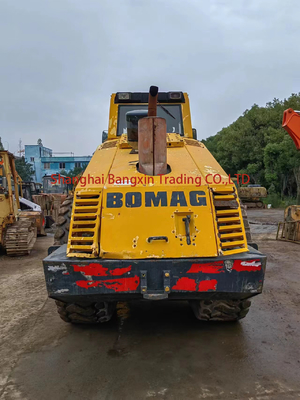 Rouleau routier de 20 tonnes BOMAG BW 217D-2 avec 30% de capacité et fabriqué en Allemagne en 2010
