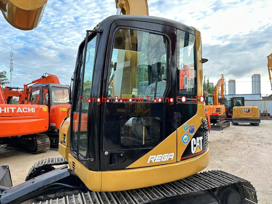 Excavateur CAT 308C d'occasion avec une capacité de seau de 0,3 m3 en excellent état