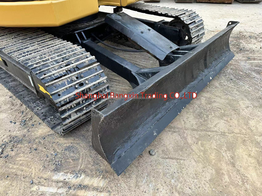Excavateur CAT 308C d'occasion avec une capacité de seau de 0,3 m3 en excellent état