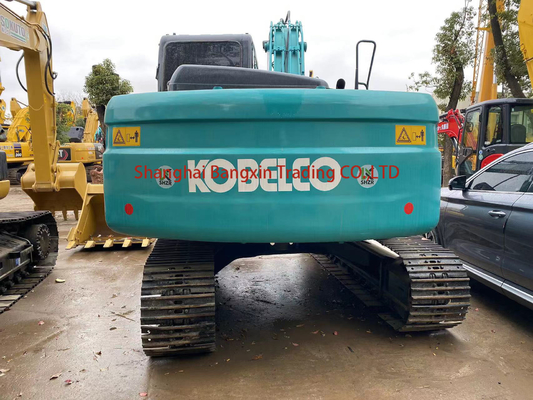 Je cherche une excavatrice en bon état. Regardez notre machine Kobelco SK140 d'occasion.