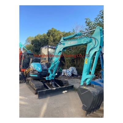 Kobelco utilise une excavatrice SK55 à haute stabilité hydraulique avec certification EPA/CE