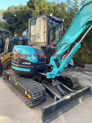 Kobelco utilise une excavatrice SK55 à haute stabilité hydraulique avec certification EPA/CE