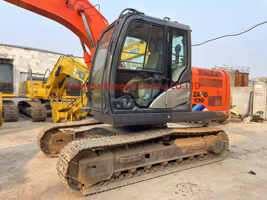 Excavatrice utilisée Hitachi ZX130 en excellent état avec certification EPA/CE
