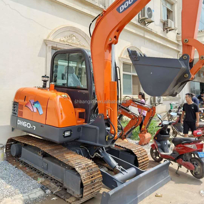 Excavateur Doosan DH60-7 Tout fonctionne normalement et avec livraison de 7 jours