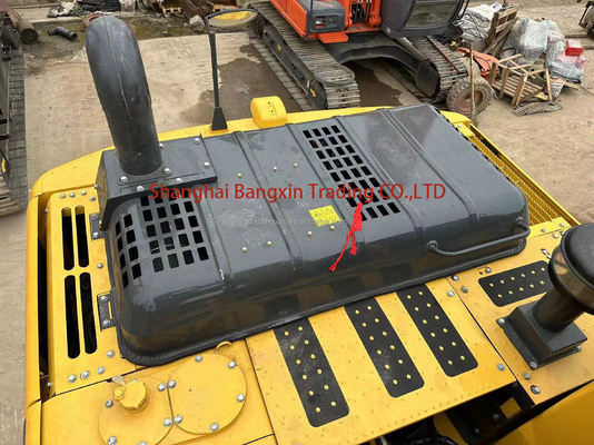 Excavateur japonais d'occasion Komatsu PC200 avec des heures de travail réduites et une capacité de seau de 1 m3