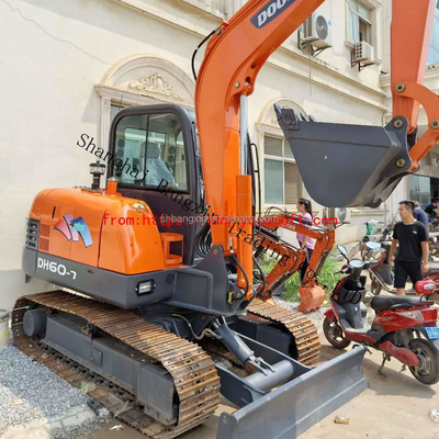 700 heures de travail Utilisé Doosan DH60-7 Excavateur à rampe avec 1 et après-vente