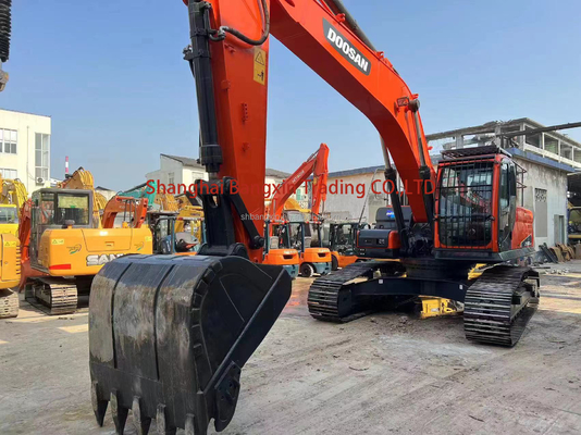 Excavateur Doosan DX300LC-9C d'occasion avec technologie avancée et performances puissantes