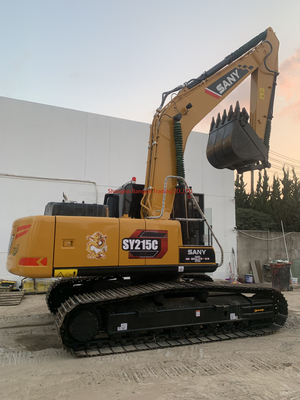 Une grande puissance Sany SY215 Excavateur en parfait état