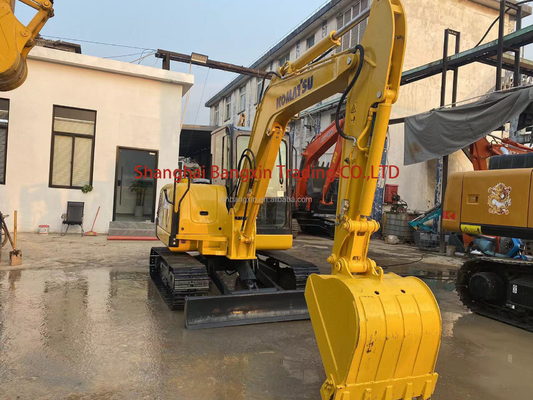Excavateur PC56 Komatsu d'occasion avec une capacité de 0,25 seau et un poids de 5600 kg