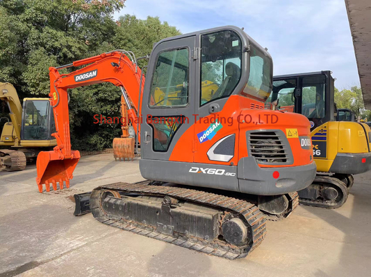 Excavateur de chats à cylindre hydraulique d'origine Doosan DX60 pour vos besoins de construction