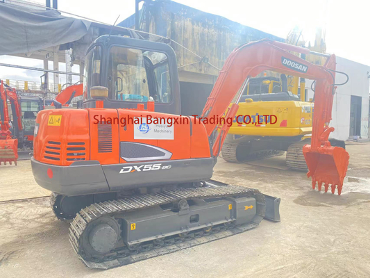 Mini-excavatrice Doosan Machinery DX55-9C utilisée en bon état avec une capacité de 0,3 seau