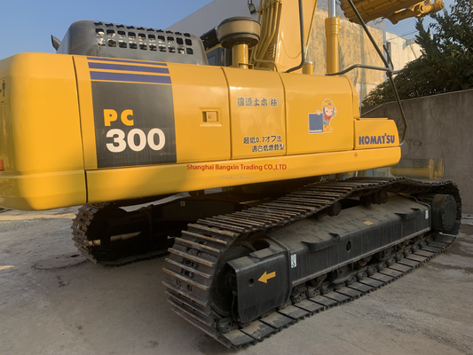 Année 2023 Excavatrice utilisée Komatsu PC300 avec une puissance et une stabilité hydrauliques élevées