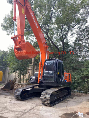 Une bonne excavatrice d'occasion, fabriquée au Japon. Originale Hitachi ZX200.