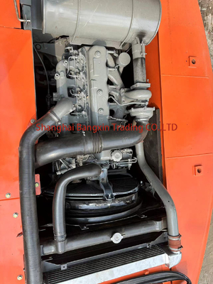 Une bonne excavatrice d'occasion, fabriquée au Japon. Originale Hitachi ZX200.
