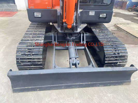 Excavateur Doosan DH55 d'occasion avec une puissance élevée et une efficacité hydraulique élevée