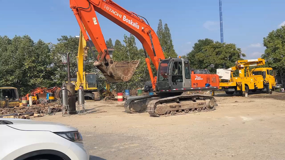 Excavateur Hitachi ZX350-3G importé du Japon pour des projets de terrassement
