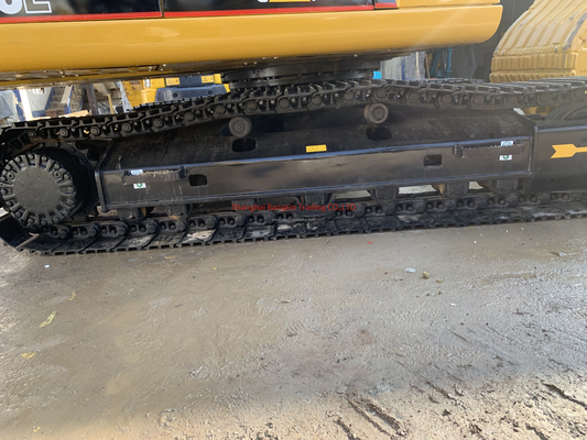 1 Excavateur Cat 320CL d'occasion avec une excellente performance et 700 heures de travail