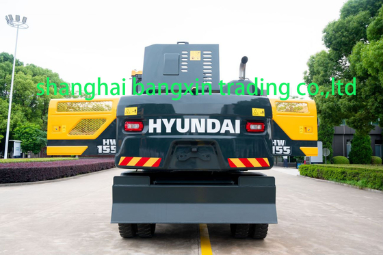 Excavateur Hyundai HW150 d'occasion certifié EPA/CE et idéal pour les projets lourds