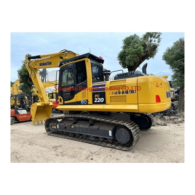 1 Excavateur PC200-8 d'occasion pour chats avec excellentes performances et mots clés de l'industrie