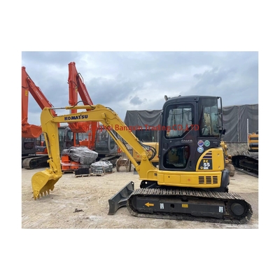 Une mini-excavatrice Komatsu PC55MR-2 utilisée 28.5k année 2021 en excellent état
