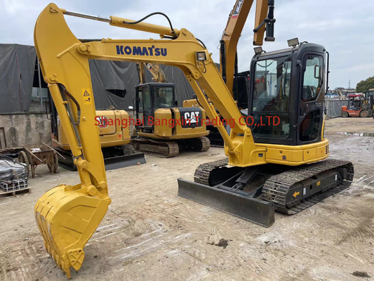 Une mini-excavatrice Komatsu PC55MR-2 utilisée 28.5k année 2021 en excellent état