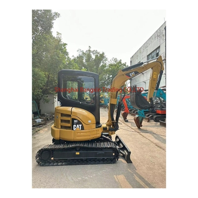 Excavateur de chat d'occasion 2021 avec des performances de travail excellentes et un poids de machine de 3000 kg