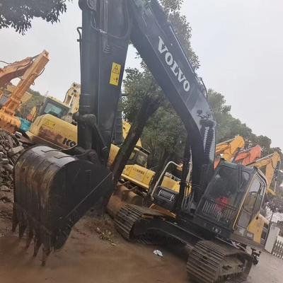 Excavateur Volvo EC210D d'occasion avec une puissance élevée et une stabilité hydraulique mieux garantie