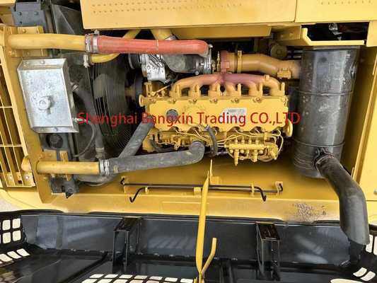 Excavateur CAT 320 d'occasion avec une excellente performance de travail et une capacité de seau de 1,0 m3