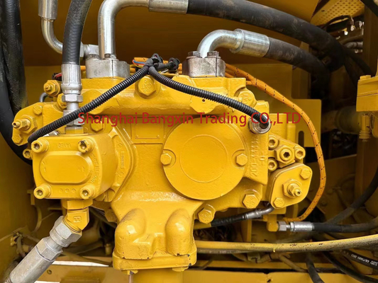 Excavateur CAT 320 d'occasion avec une excellente performance de travail et une capacité de seau de 1,0 m3