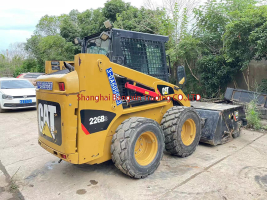 Petite machine utilisée pour le guidage par glissement CAT 226 avec une puissance élevée et une stabilité hydraulique à un