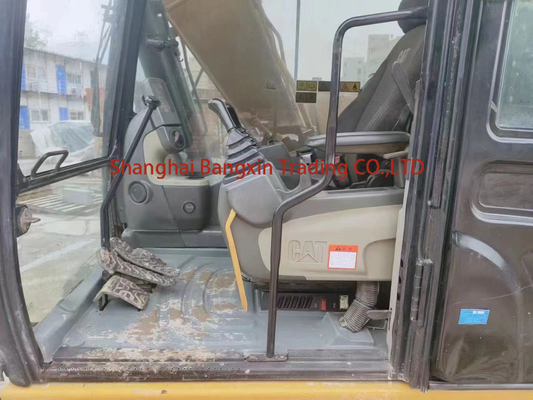 Excavateur Cat 312D2 d'occasion avec une capacité de 0,6 seau et un poids de machine de 12000 kg au Japon